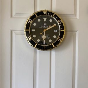 Gorgeous novelty clock